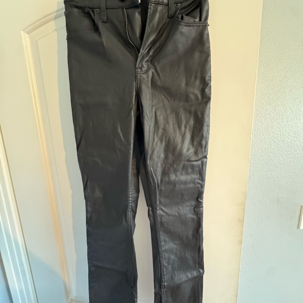 Abercrombie & Fitch Black High-Rise Pants